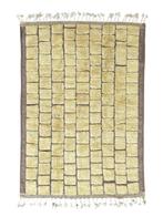 Tapis en laine marocain contemporain de Mrirt – Design