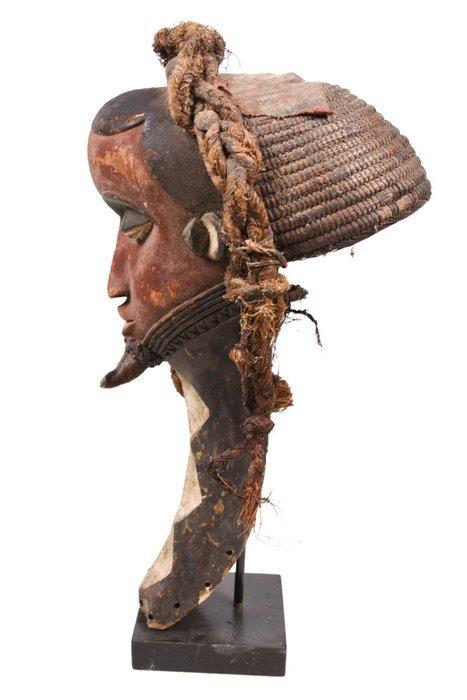 Lange baardmasker - Mbuya Muyombo Mask - Pende - DR Congo, Antiquités & Art, Art | Art non-occidental