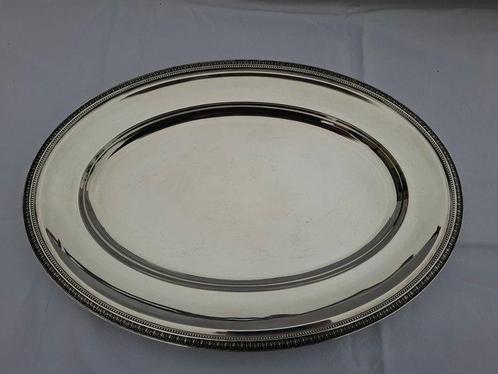 Christofle - Plat - Plaqué(e) argent - Malmaison, Antiek en Kunst, Antiek | Meubels | Tafels