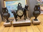Klok en garnituur set - Messing, Zinklegering - 1880-1920, Antiek en Kunst