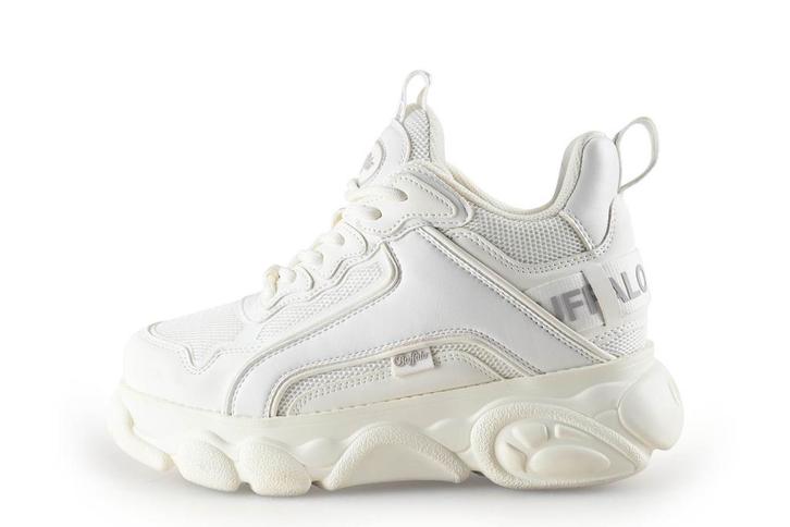 Buffalo Sneakers in maat 38 Wit, Kleding | Dames, Schoenen, Wit, Zo goed als nieuw, Sneakers, Verzenden