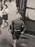 Henri Cartier-Bresson - Rue Mouffetard, Paris, 1954
