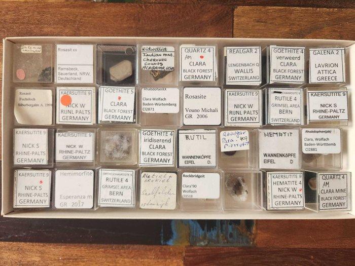 various minerals 1 micromounts- 263 g - (32), Verzamelen, Mineralen en Fossielen