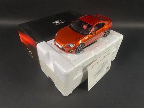 Century Dragon - 1:18 - Toyota GT86 - Édition limitée., Hobby & Loisirs créatifs, Voitures miniatures | 1:5 à 1:12