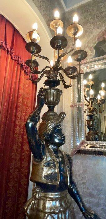 Candelabra vloerlamp - Smeedijzer - Groot Venetiaans Moor, Antiek en Kunst, Antiek | Meubels | Stoelen en Sofa's