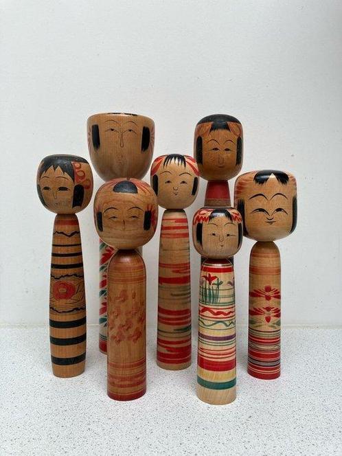 Sept magnifiques poupées Kokeshi vintage différentes. - Bois, Antiek en Kunst, Antiek | Overige Antiek