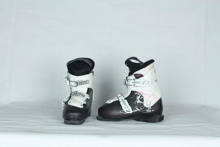 Salomon T3 purple - 21MP/33EU, Sports & Fitness, Ski & Ski de fond, Utilisé