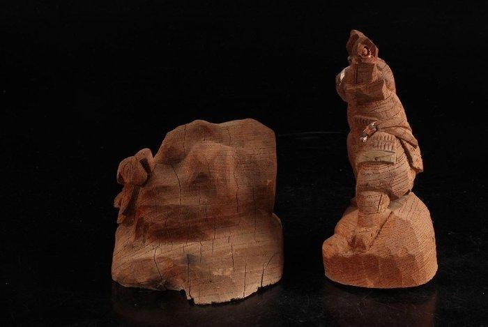 Very fine Danjiri carving of a samurai warrior fighting with, Antiek en Kunst, Antiek | Overige Antiek