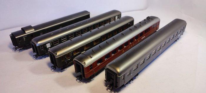 Märklin H0 - 42941 - Ensemble de wagons de passagers pour, Hobby & Loisirs créatifs, Trains miniatures | HO