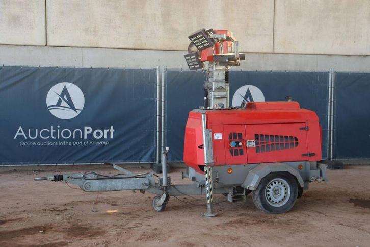 Veiling: Lichtmast Generac VT1 Diesel 8kVA 2016, Bricolage & Construction, Éclairage de chantier, Enlèvement