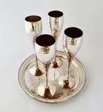 Ontbijtservies - Set of 4 Silver Plated Champagne Goblets, Antiek en Kunst, Antiek | Meubels | Tafels