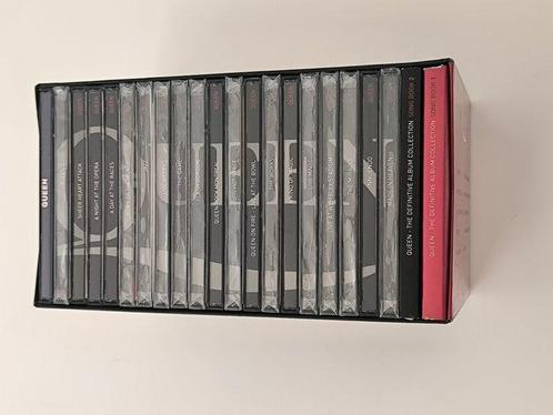 Queen - The complete album box 24 x CDs +2 books limited, Cd's en Dvd's, Vinyl Singles