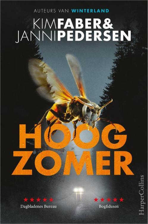 Hoogzomer 9789402707243, Boeken, Thrillers, Zo goed als nieuw, Verzenden