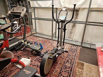 Cross trainer INFINITI beschikbaar voor biedingen