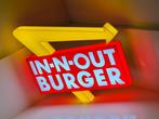 Verlichte uithangbord In-N-Out - Reclamebord met