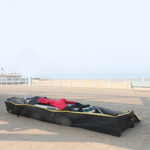 Huur je Dakine travel boardbag | vanaf €34,95, Watersport en Boten, Golfsurfen, Zo goed als nieuw, Verzenden