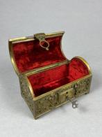 Boîte à bijoux - Bronze