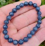 Blauwe saffier. Gefacetarmband met bijenraatpatroon., Verzamelen