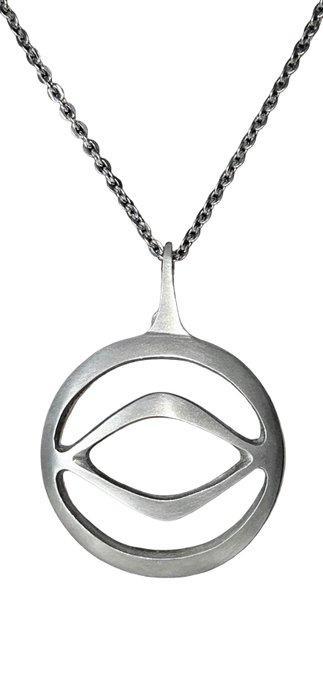 Tavsen Denmark - Tin (Pewter) - Ketting met hanger, Antiek en Kunst, Antiek | Meubels | Stoelen en Sofa's