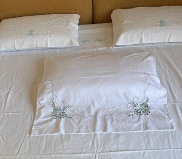 Corredo completo letto con cuscino ornamentale - Nuovo, mai