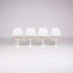 Knoll - Eero Saarinen - Chaise (4) - Chaise Tulip - Bouclé