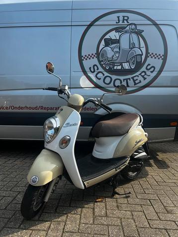 Scooter A klasse/Geen rijbewijs disponible aux enchères