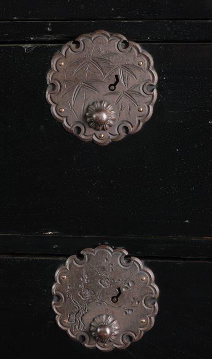 Shônai  ishô’dansu  (kast met lades) - Ijzer, Sugi, Antiek en Kunst, Antiek | Overige Antiek