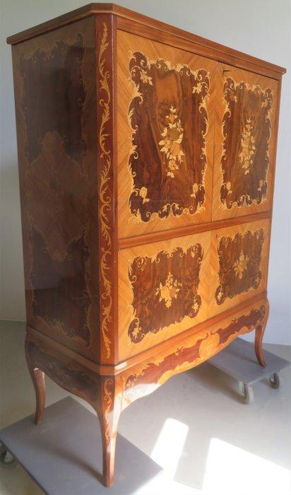 Kast - Walnoot, Antiek en Kunst, Curiosa en Brocante