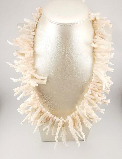 Corail - Argent - Collier - fabrication artisanale, Verzamelen, Dierenverzamelingen