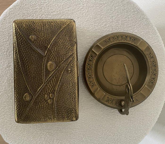 Daalderop KMD - Asbak (2) - Messing - Sigarendoos en asbak, Antiek en Kunst, Kunst | Designobjecten