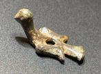 Oud-Romeins Brons Uiterst zeldzame amulethanger in de vorm