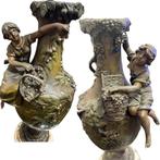 L. & F. Moreau - Vaas (2) - Marmer, Zinklegering - Premier, Antiek en Kunst