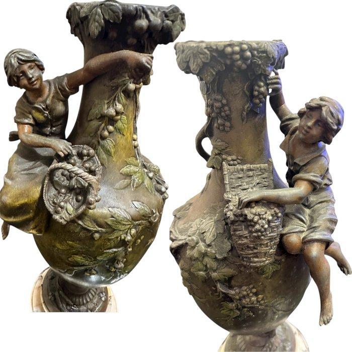 L. & F. Moreau - Vaas (2) - Marmer, Zinklegering - Premier, Antiek en Kunst, Antiek | Meubels | Stoelen en Sofa's