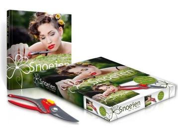 Veiling - Snoeiboek Snoeien Waar en Wanneer beschikbaar voor biedingen