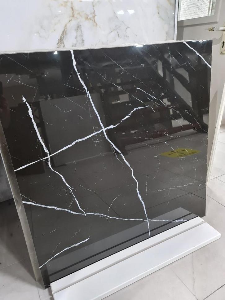 Black Zwart hoogglans 100x100 vloertegel, Doe-het-zelf en Bouw, Tegels, Ophalen of Verzenden