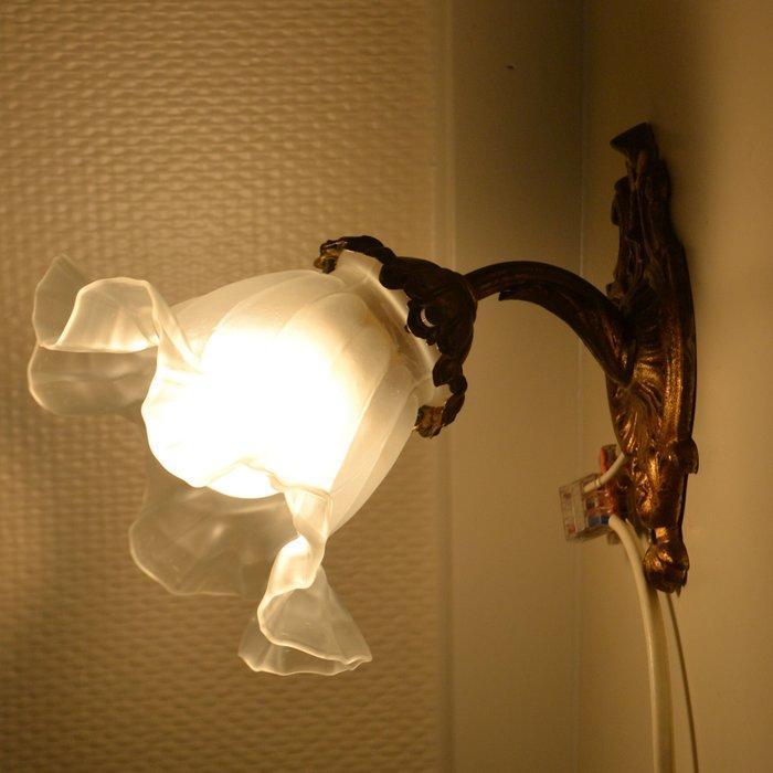 Wandlamp - Glas, Messing, Antiek en Kunst, Antiek | Overige Antiek