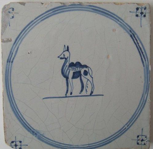 Carreau - Image rare dune chamelle - 1750-1800, Antiek en Kunst, Antiek | Glaswerk en Kristal