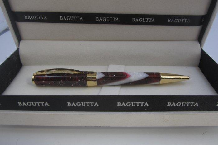 Pregiata Visconti Opera Rosso fragola madreperlata con, Verzamelen, Pennenverzamelingen