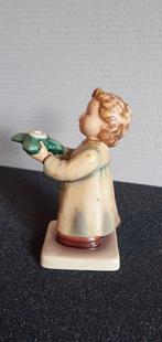 Goebel - Beeldje - Prachtige Kerst Hummel  A Gentle Glow