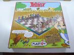 Jeu déchecs ASTERIX et OBELIX Plastoy bel etat échiquier