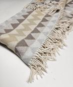 PLAID exclusief in katoenmix Ecru, parelgrijs en voskleur