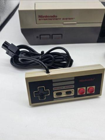 Nintendo - Nes - 8-BIT + Controller / Topgun + Joystick - beschikbaar voor biedingen