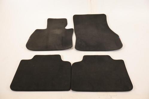 BMW U06 2 Serie Active Tourer Set automatten met M vlag, Auto diversen, Auto-accessoires, Ophalen of Verzenden