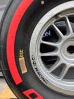 Pneu complet sur la roue - Pirelli - O.Z - Formule 1 **** NO