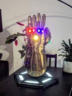 The Avengers - Thanos 1/1 Full Size Gauntlet - by De, Nieuw