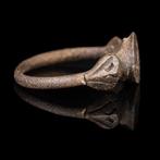 Viking Bronszegelring met Beest (Zonder Minimumprijs)