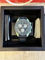 Omega x Swatch - MoonSwatch - Mission on Earth - Zonder, Handtassen en Accessoires, Horloges | Heren, Nieuw