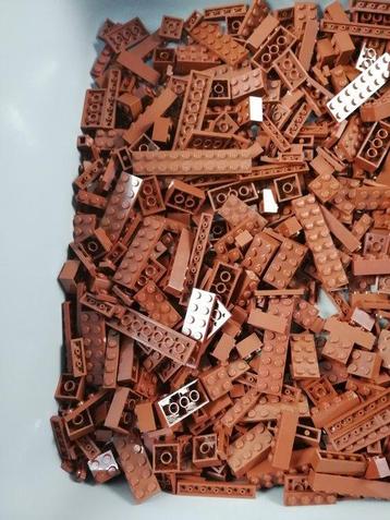 Lego - geen serie - 1000 brown LEGO bricks (Reddish Brown) - beschikbaar voor biedingen
