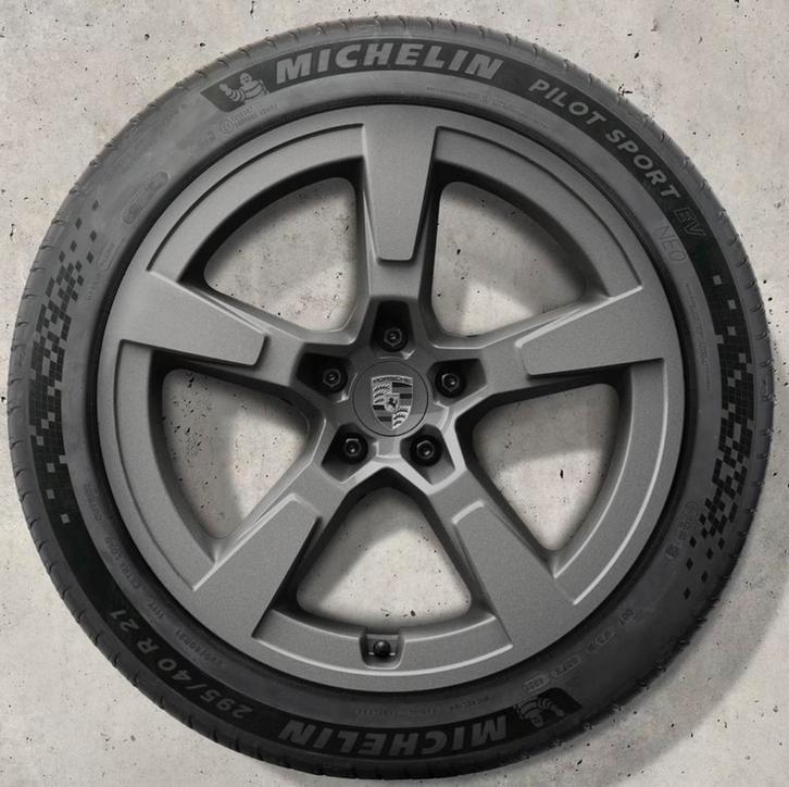 Porsche Macan IV (H2) 21inch Offroad Design met winterbanden, Autos : Pièces & Accessoires, Pneus & Jantes, Enlèvement