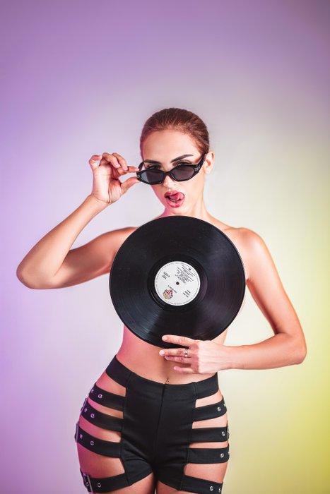 Janthima Verri - 90s Disco club, Antiek en Kunst, Kunst | Designobjecten